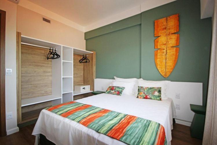 Hot Hotel 5*